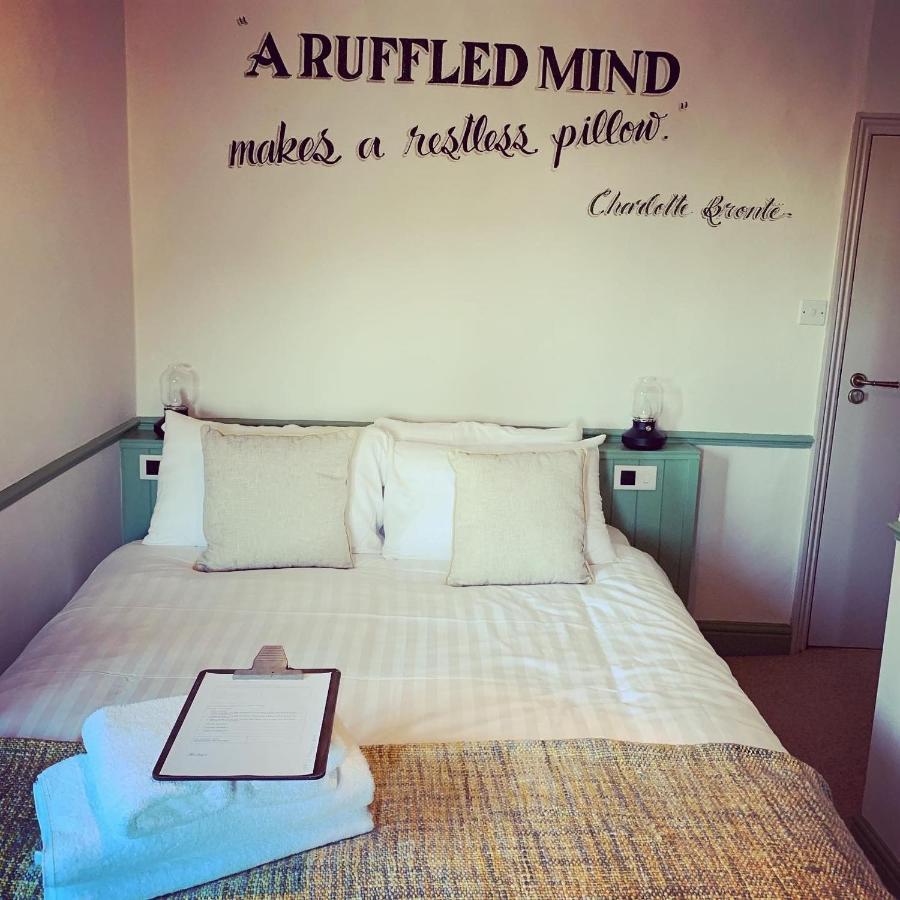 Black Bull Hotel *